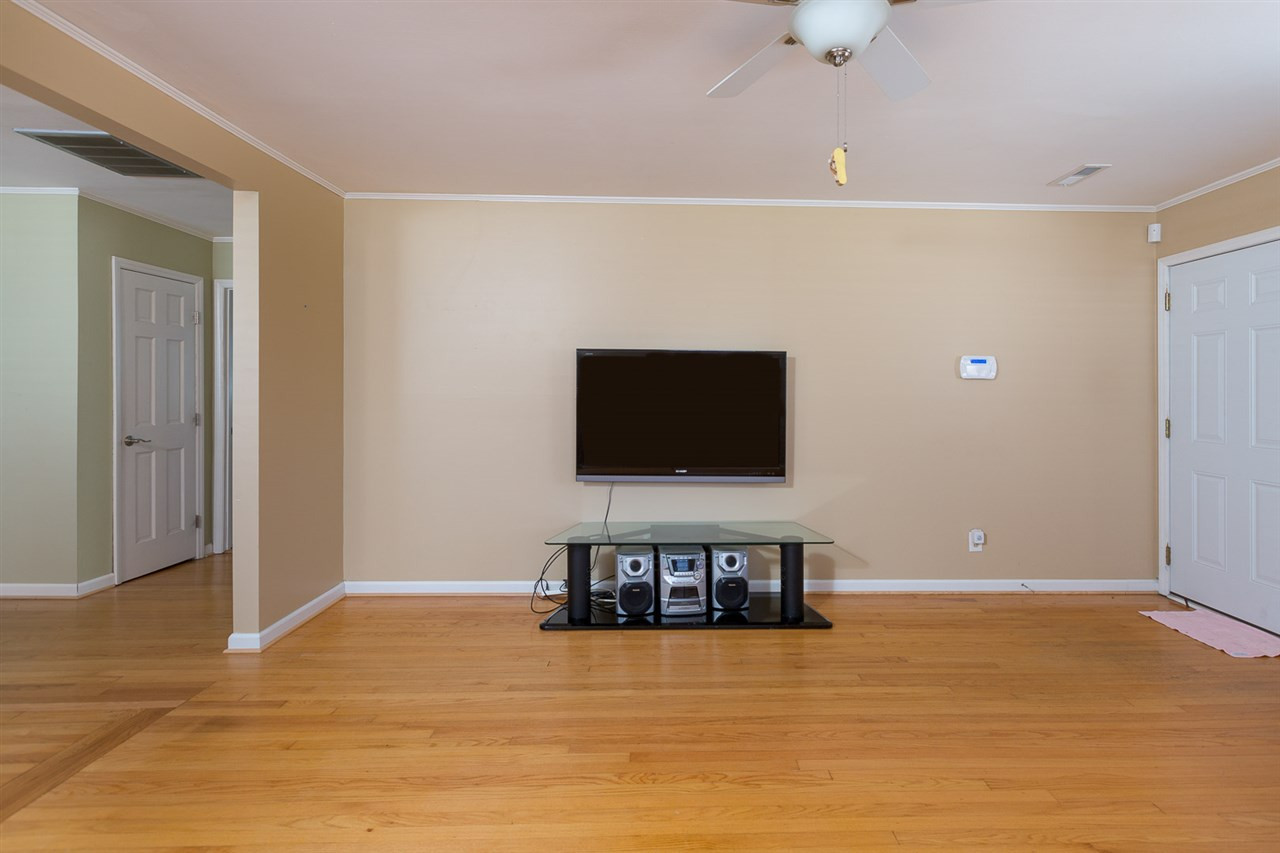 2802 Barmettler Street Raleigh, NC 27607 - Photo 5 of 25 Photo 5