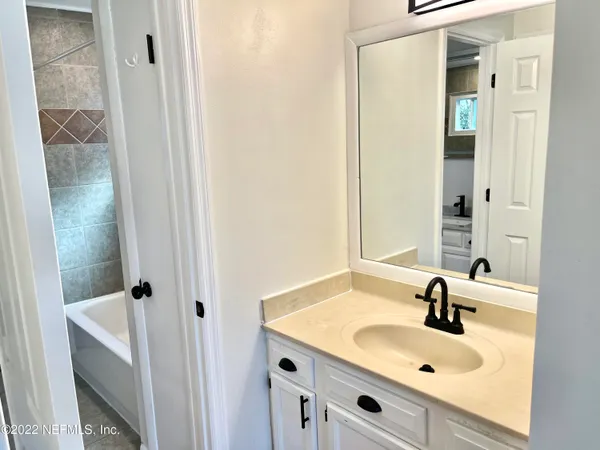 $1,450 | 2066 Utah Avenue, Unit 2, Jacksonville, FL 32207