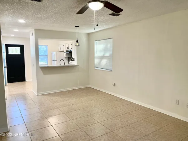 $1,450 | 2066 Utah Avenue, Unit 2, Jacksonville, FL 32207