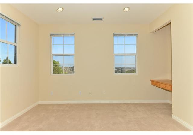 2677 Ridgegate Row La Jolla, CA 92037 - Photo 16 of 24