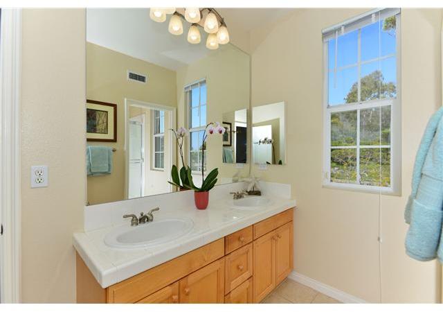 2677 Ridgegate Row La Jolla, CA 92037 - Photo 21 of 24
