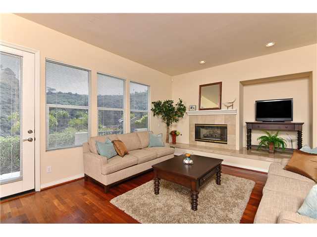 2677 Ridgegate Row La Jolla, CA 92037 - Photo 9 of 24