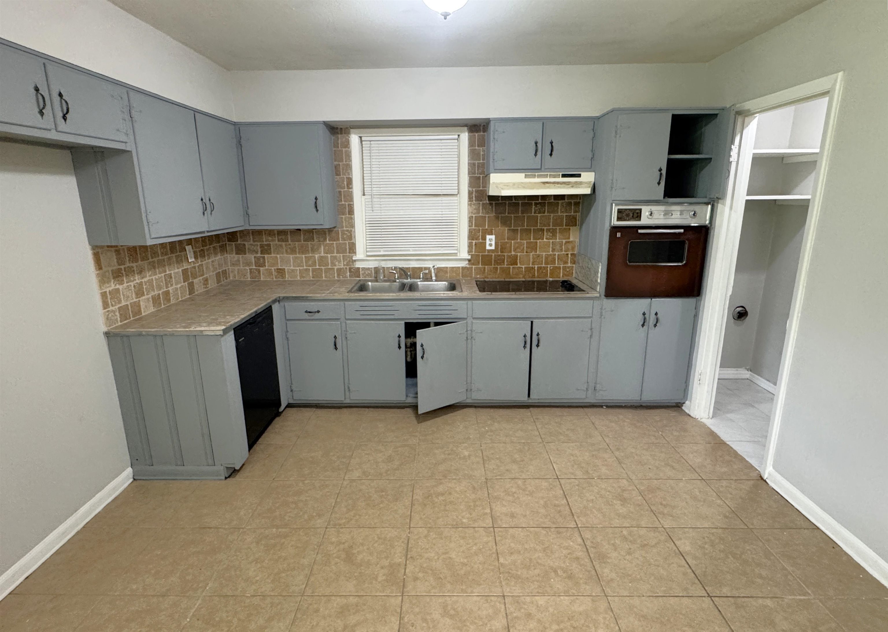 4591 Lawrence Road Memphis, TN 38122 - Photo 6 of 15