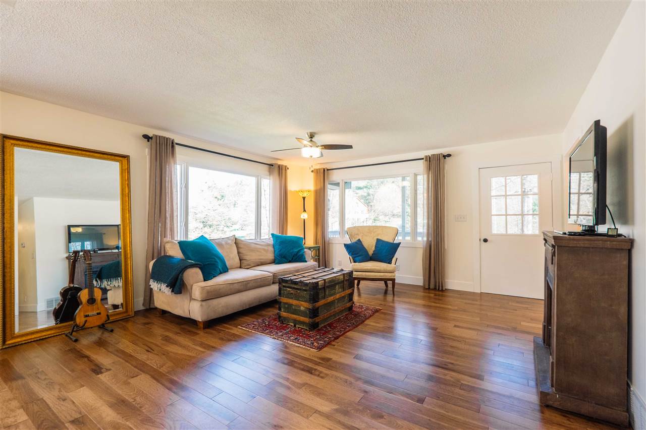 11747 Cedar Run Road Traverse City, MI 49684 - Photo 8 of 25 1874773-7.JPG