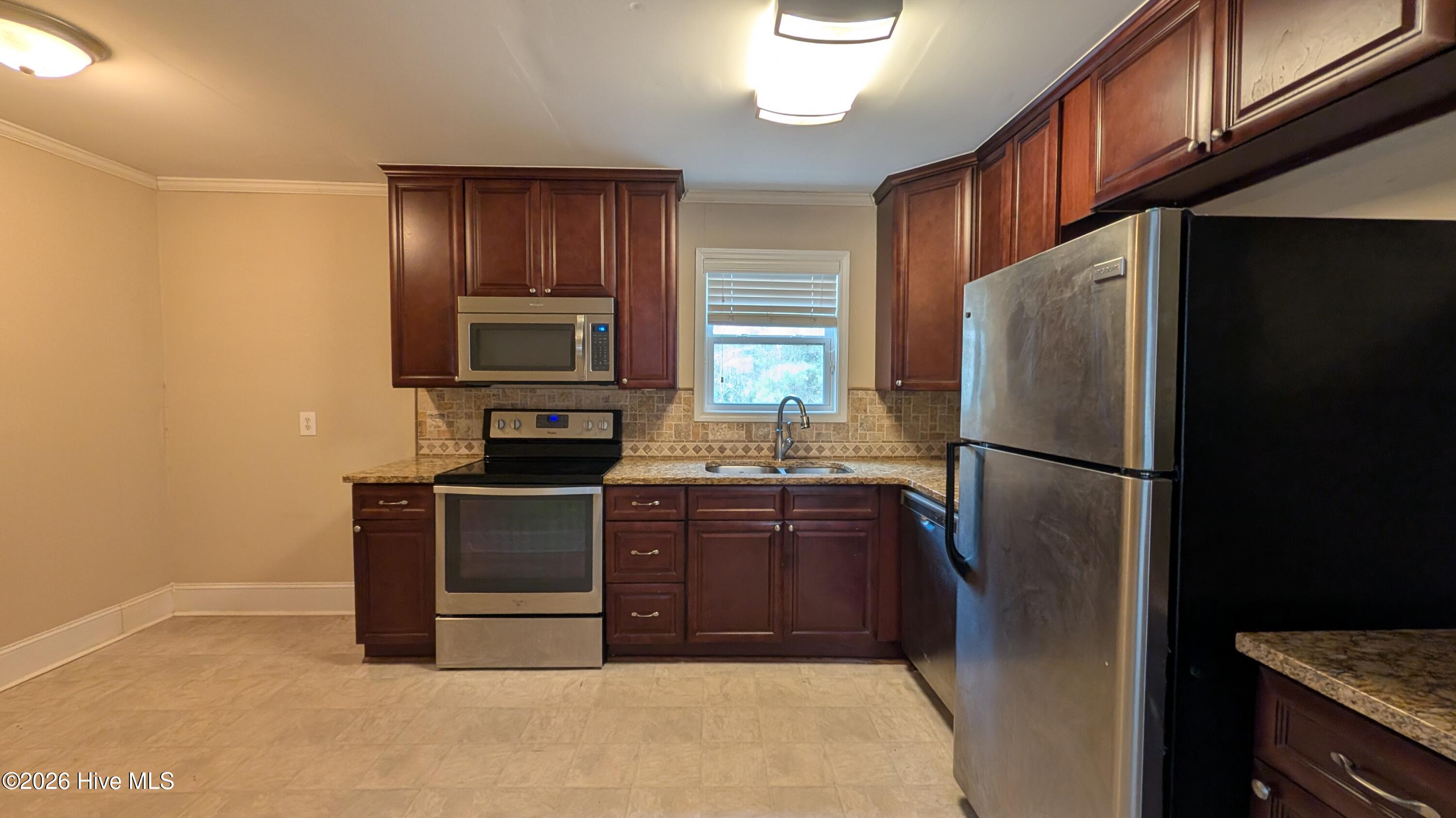 906 Sunset Drive Carthage, NC 28327 - Photo 5 of 15 PXL_20260117_183830699