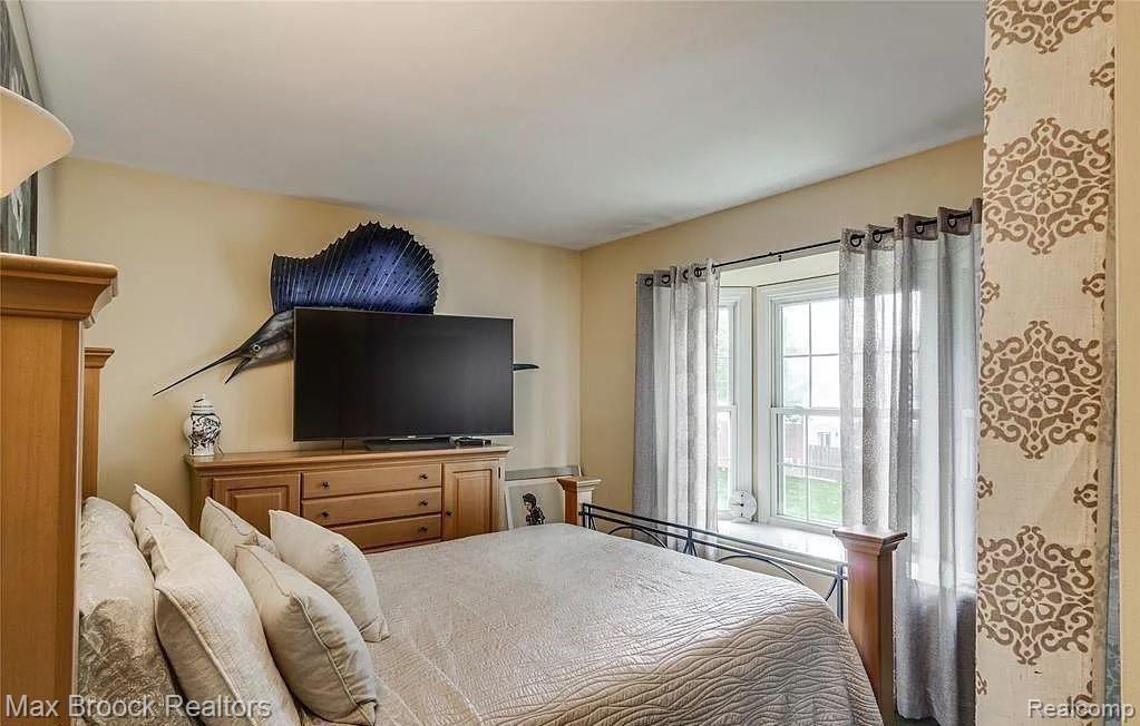 126 Manor Way Rochester, MI 48309 - Photo 26 of 33