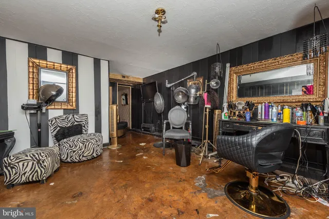 $300,000 | 7231 Harford Road, Baltimore, MD 21234