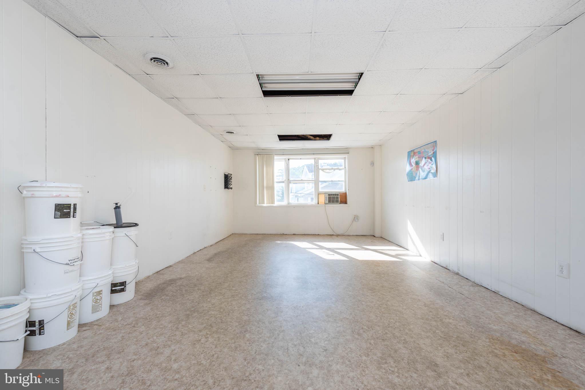 7231 Harford Road Baltimore, MD 21234 - Photo 6 of 21