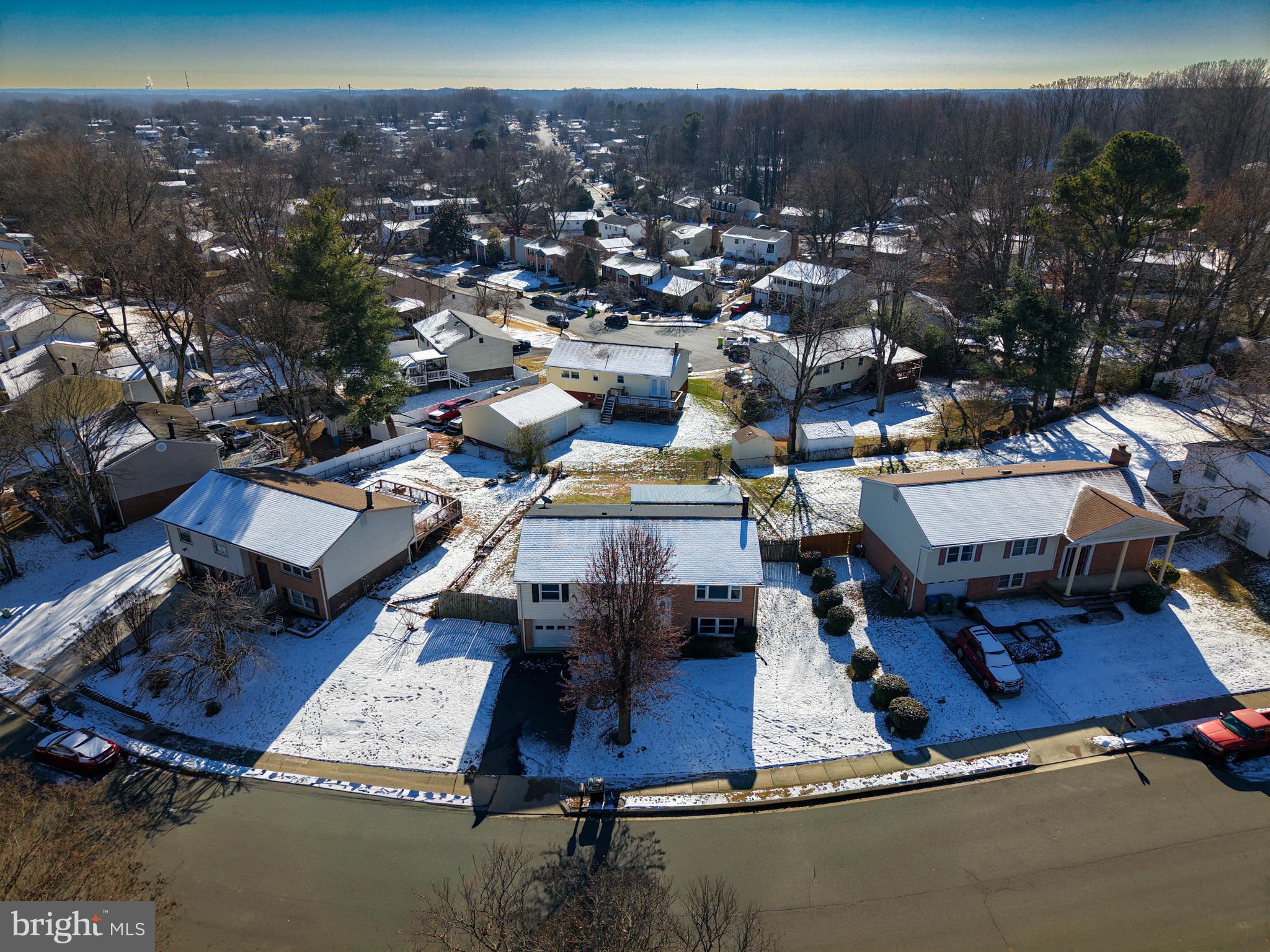 13218 Kurtz Road Woodbridge, VA 22193 - Photo 3 of 36