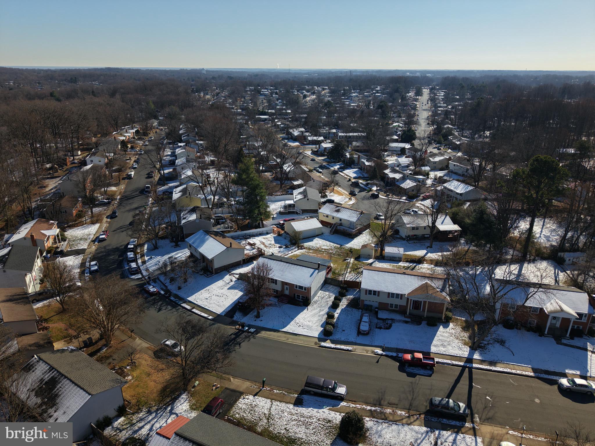 13218 Kurtz Road Woodbridge, VA 22193 - Photo 4 of 36