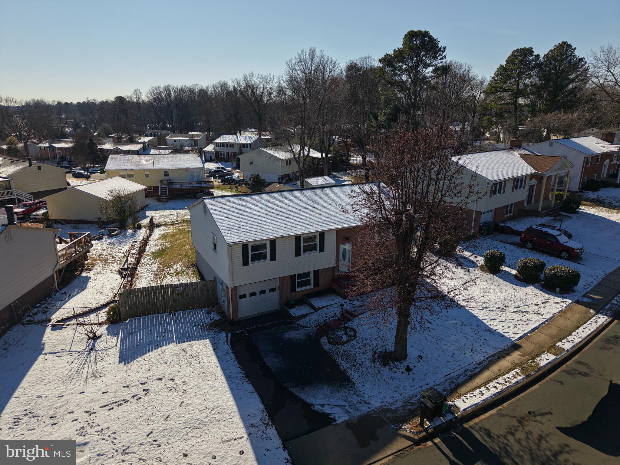 13218 Kurtz Road Woodbridge, VA 22193 - Photo 5 of 36