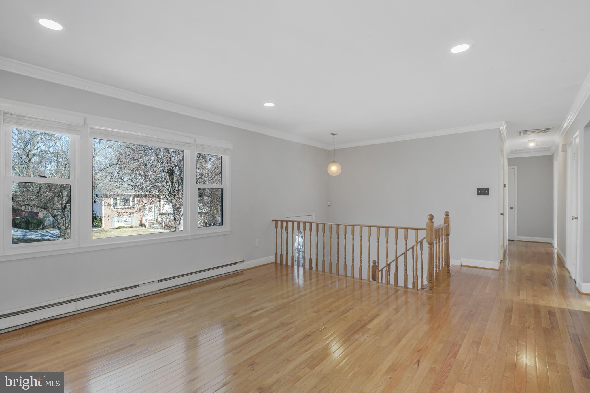 13218 Kurtz Road Woodbridge, VA 22193 - Photo 7 of 36