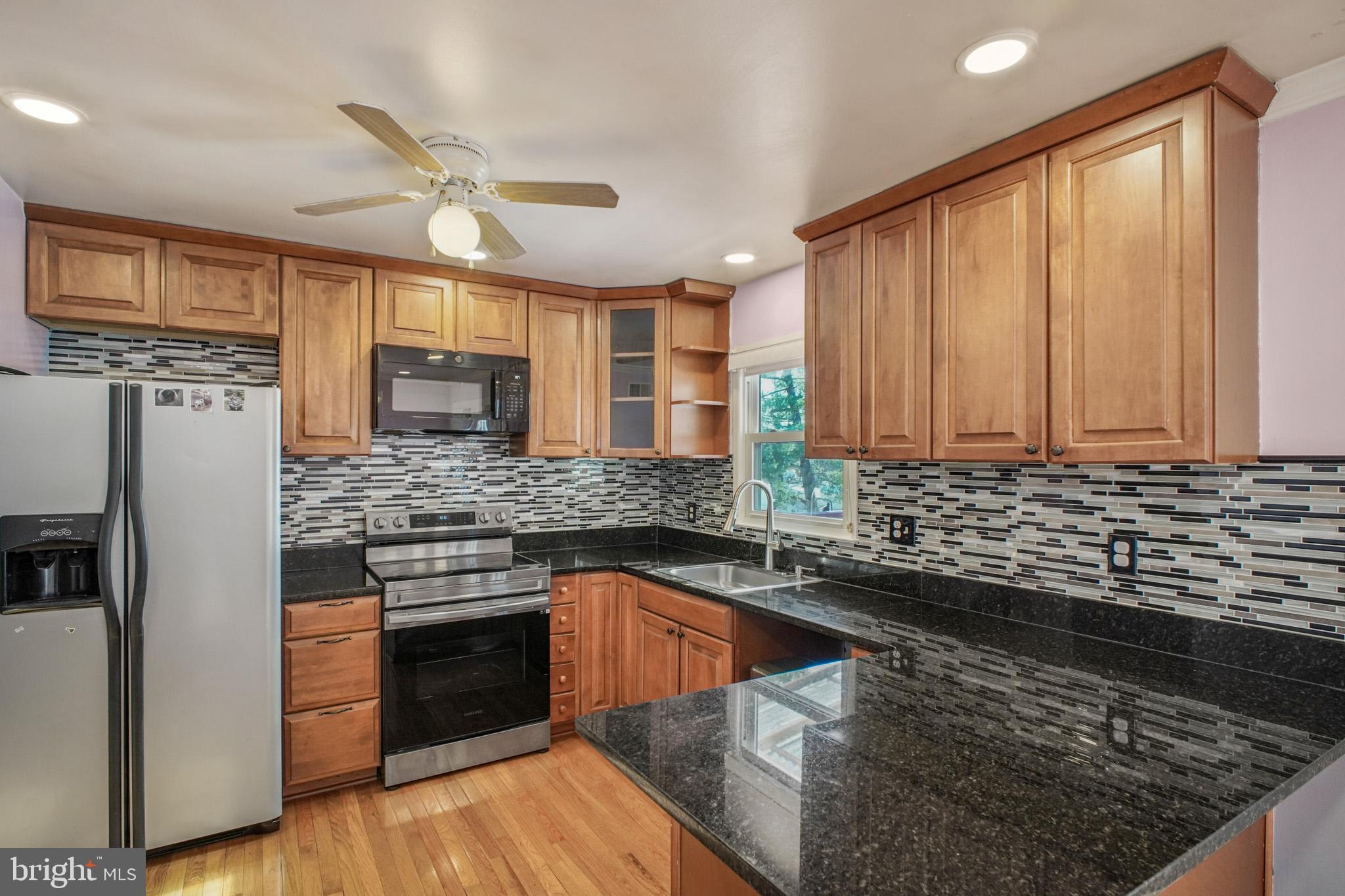 13218 Kurtz Road Woodbridge, VA 22193 - Photo 10 of 36