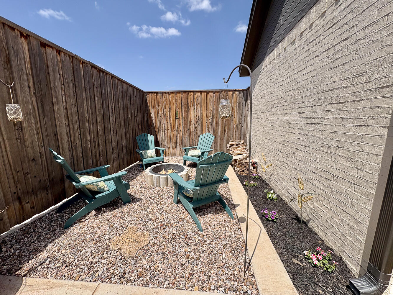 5902 112th Street Lubbock, TX 79424 - Photo 36 of 45 a view of a backyard with sitting area