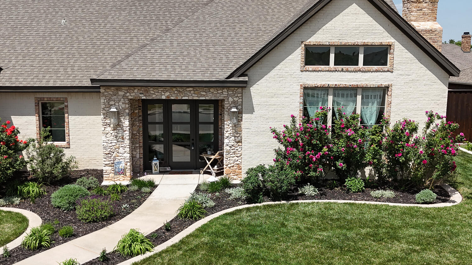 5902 112th Street Lubbock, TX 79424 - Photo 44 of 45 front view of a house with a yard