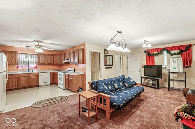 $900,000 | 12558 East 191st Street, Noblesville, IN 46060