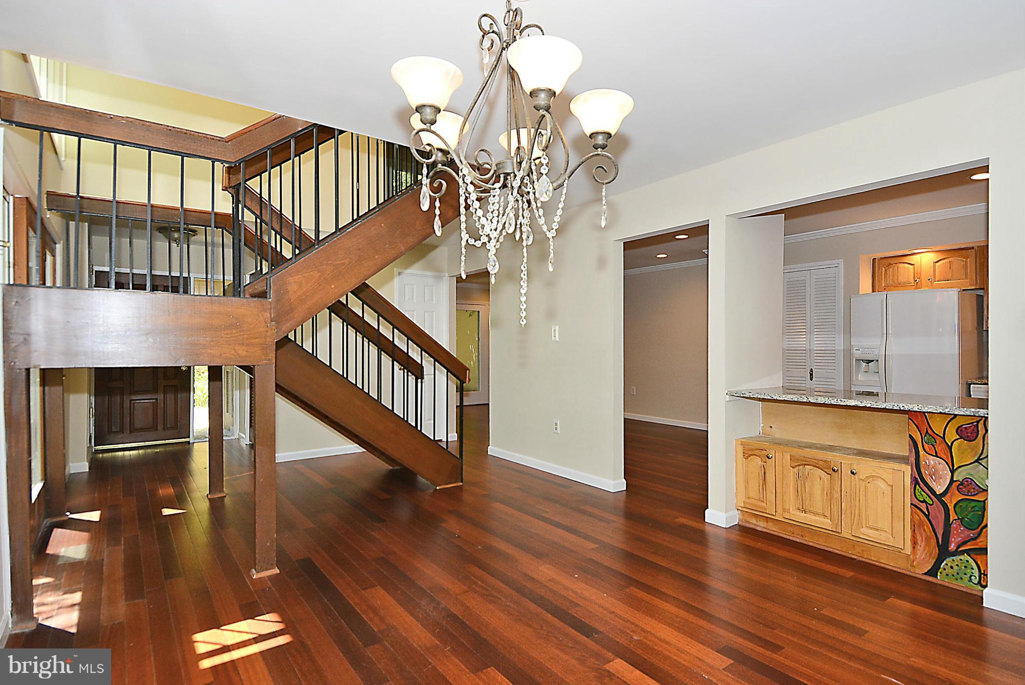 11652 Mediterranean Court Reston, VA 20190 - Photo 4 of 30 Dining Room