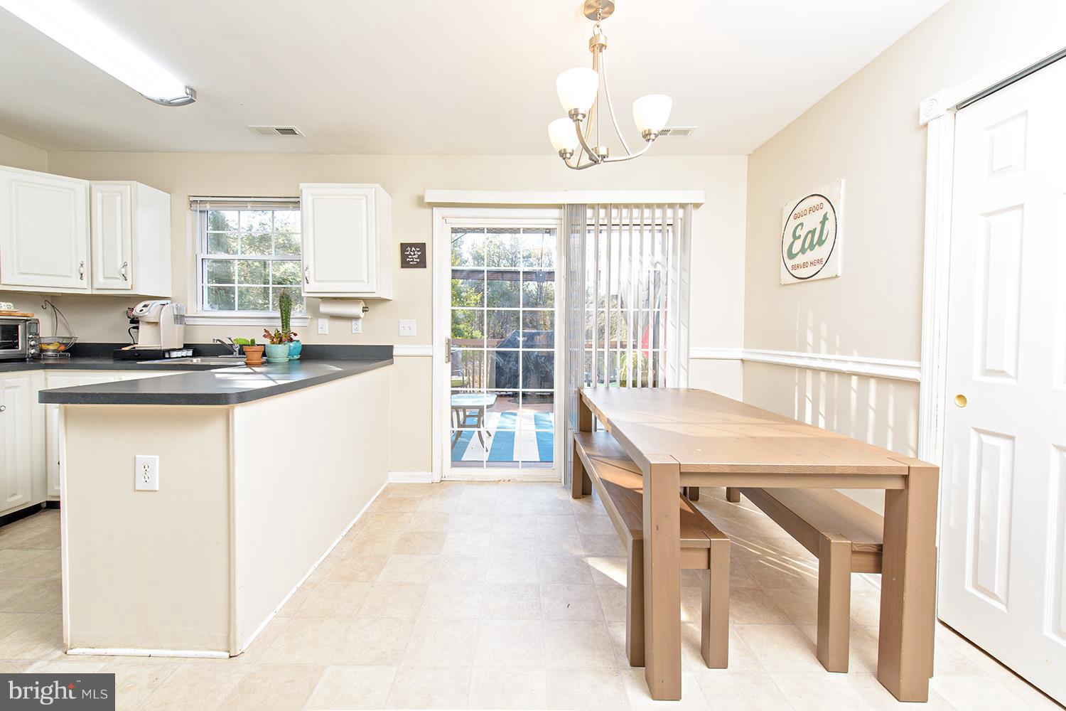 148 Hayes Mill Road Atco, NJ 08004 - Photo 11 of 26 Dining Area