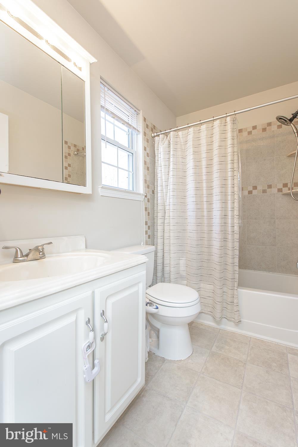 148 Hayes Mill Road Atco, NJ 08004 - Photo 17 of 26 Master Bath