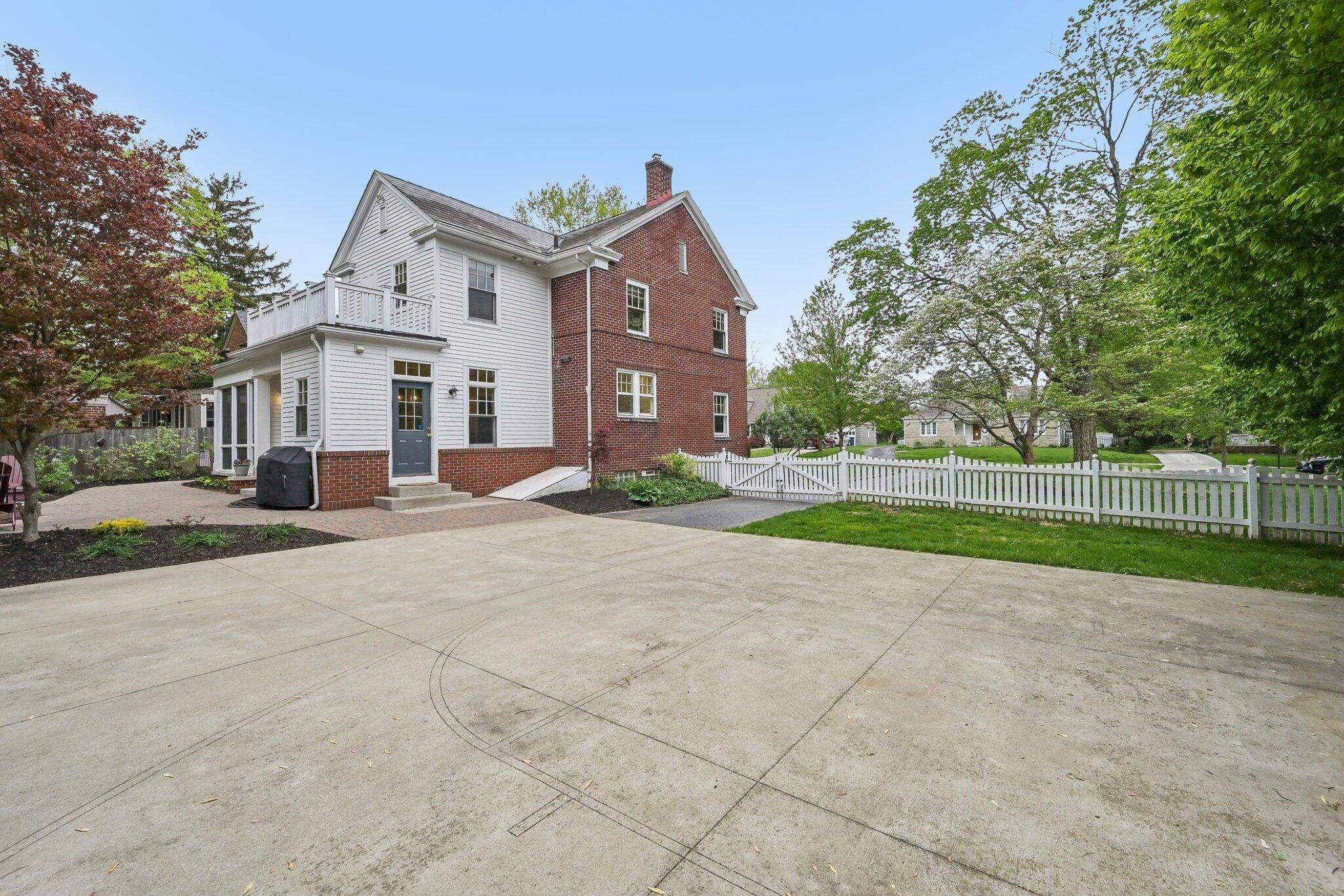 68 West Beaumont Road Columbus, OH 43214 - Photo 38 of 47 79-web-or-mls-W Beaumont Rd-3004-079