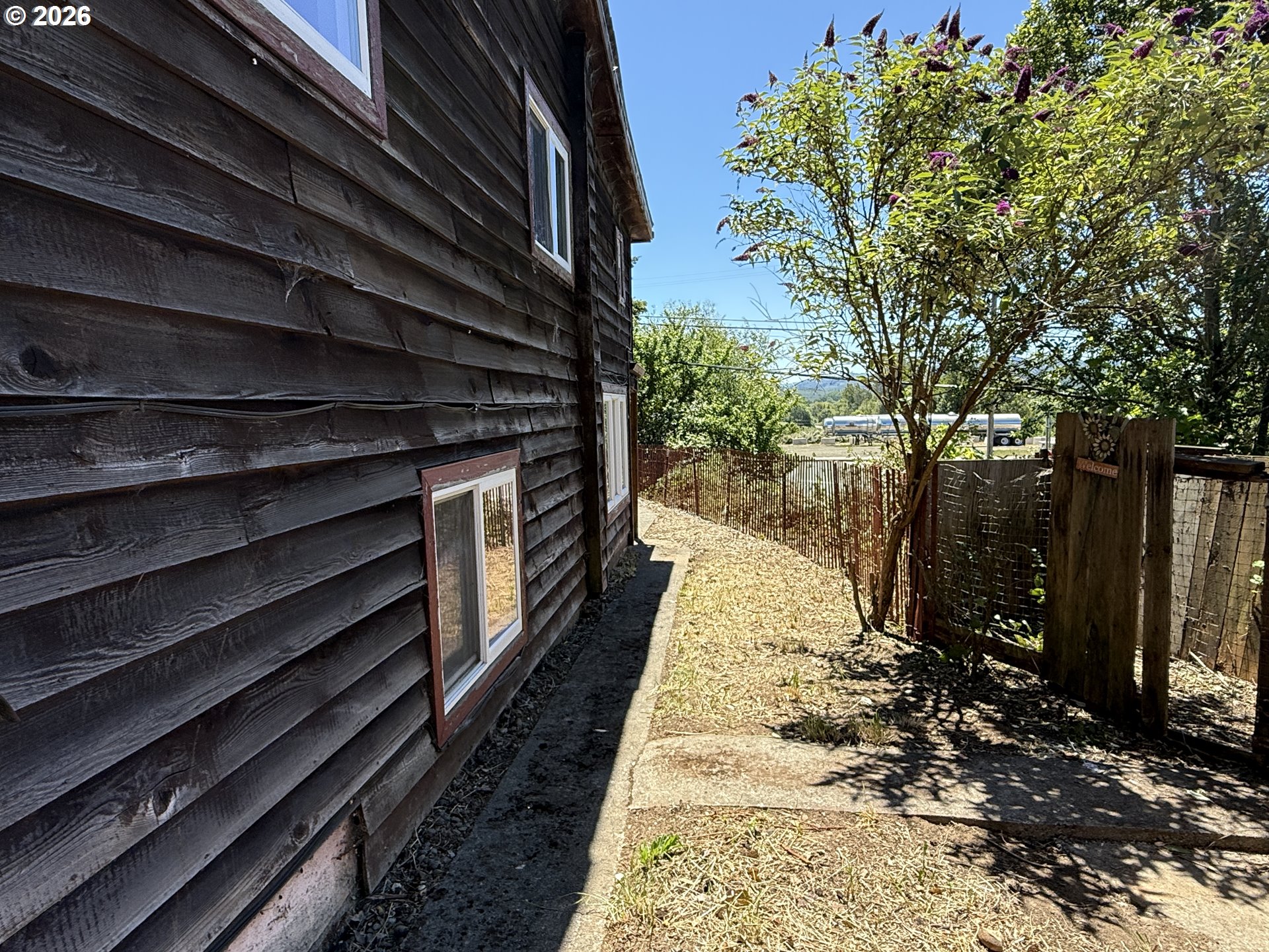 146 1st Street Myrtle Point, OR 97458 - Photo 10 of 47