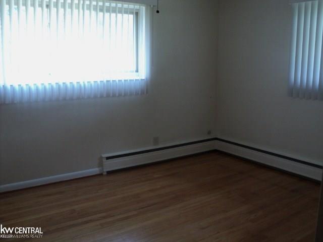 240 Windsor Road Rochester Hills, MI 48307 - Photo 8 of 11