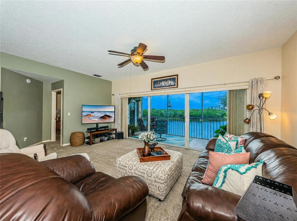 6363 99th Way North, Unit 12I St. Petersburg, FL 33708 - Photo 12 of 69