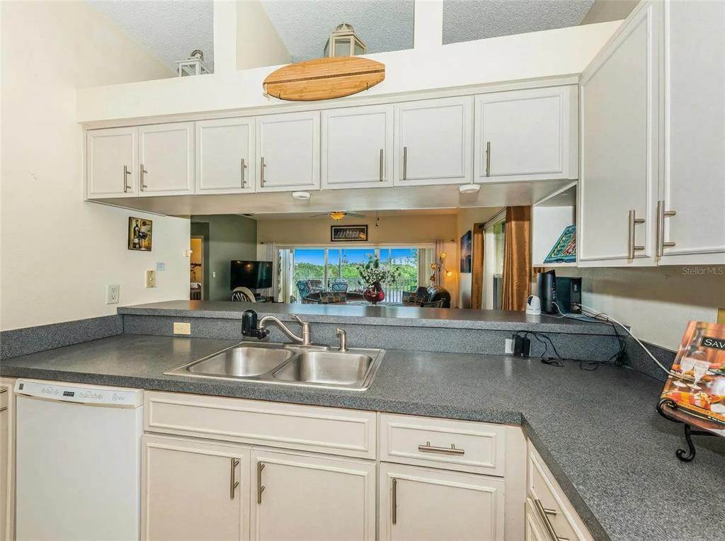 6363 99th Way North, Unit 12I St. Petersburg, FL 33708 - Photo 18 of 69