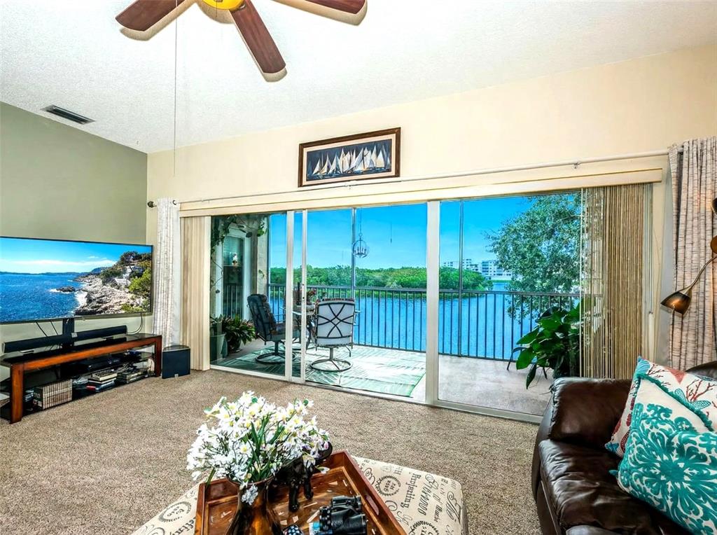 6363 99th Way North, Unit 12I St. Petersburg, FL 33708 - Photo 8 of 69