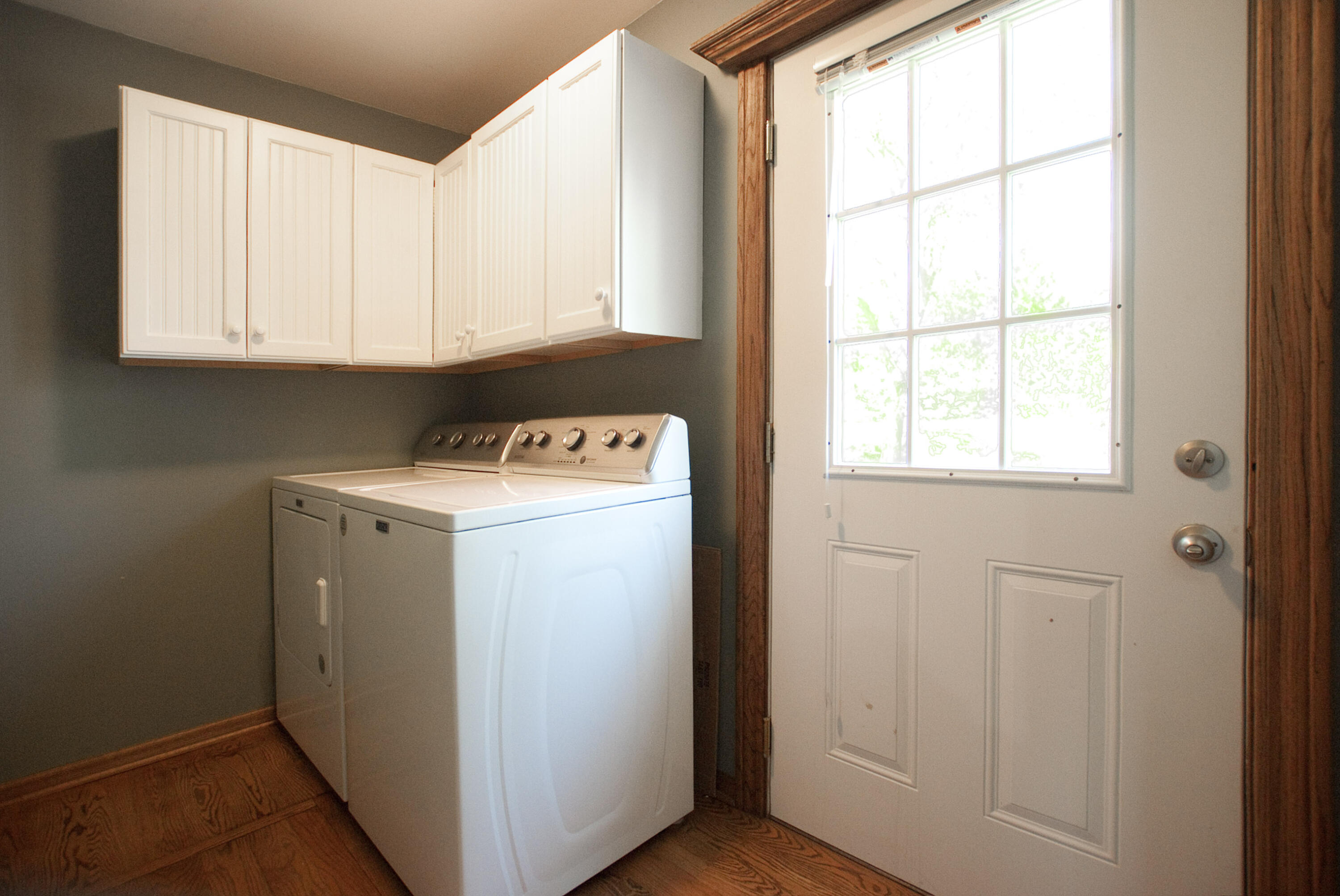 22 West Allen Road Howell, MI 48855 - Photo 38 of 43 Laundry1 (2)