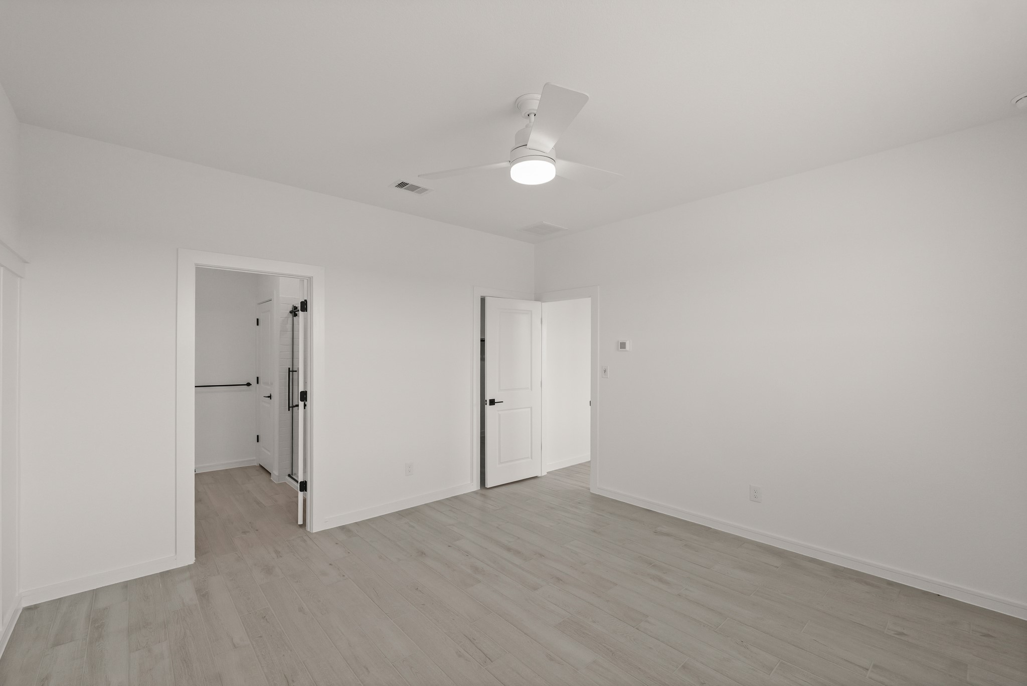 7815 Jade Crest Drive Angleton, TX 77515 - Photo 21 of 38 wooden floor in an empty room