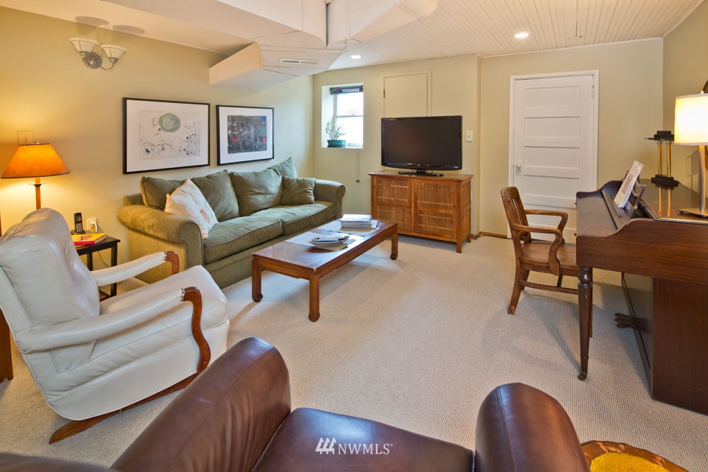 3322 East Terrace Street Seattle, WA 98122 - Photo 14 of 15