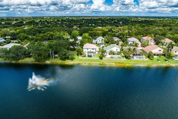 a view of a lake with houses