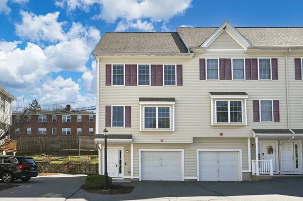 $409,900 | 15 Alton Street, Unit 9, Lowell, MA 01852