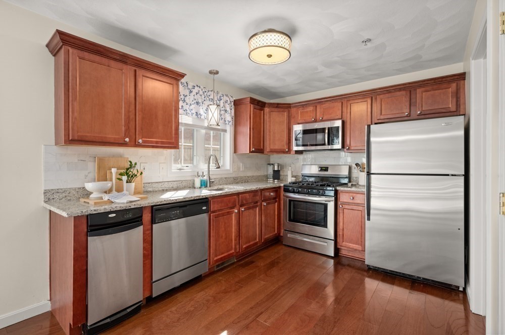 15 Alton Street, Unit 9 Lowell, MA 01852 - Photo 3 of 40