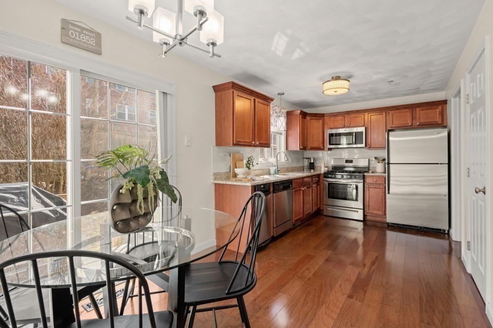 15 Alton Street, Unit 9 Lowell, MA 01852 - Photo 8 of 40