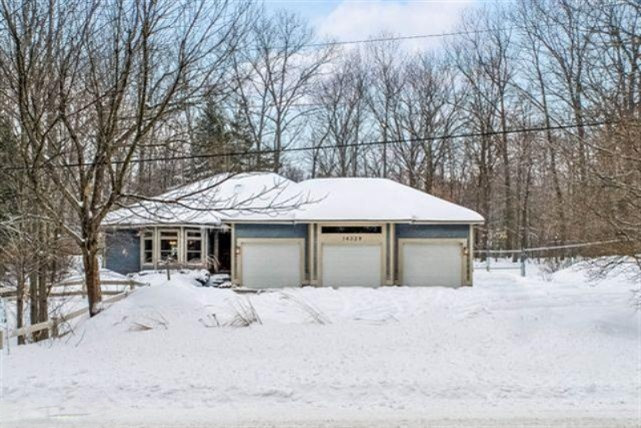 16329 West Fruitport Road Spring Lake, MI 49456 - Photo 1 of 24 Primary Photo