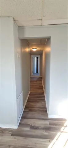 $975 | 1920 Dewey Avenue, St. Joseph, MO 64505