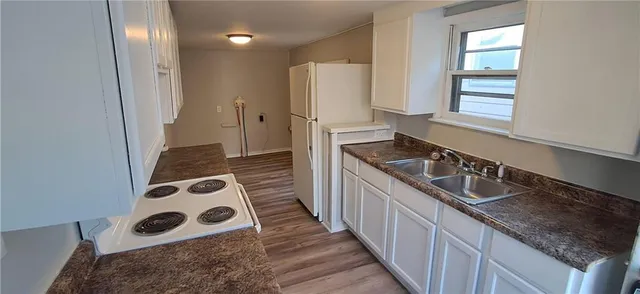 $975 | 1920 Dewey Avenue, St. Joseph, MO 64505