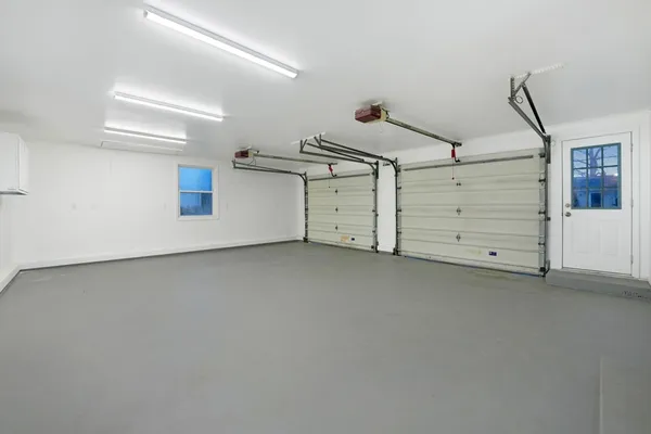 a view of a garage