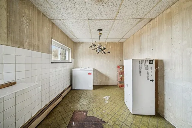 a view of a storage & utility room