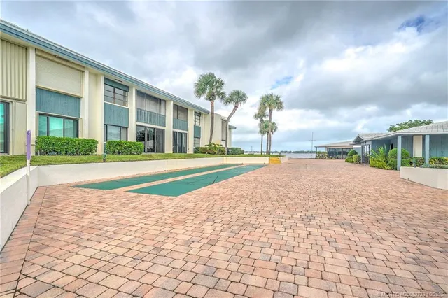 $1,750 | 175 Southeast St Lucie Boulevard, Unit H185, Stuart, FL 34996