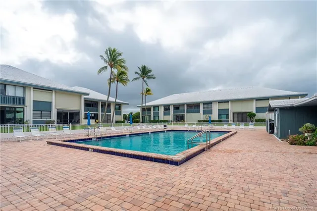 $1,750 | 175 Southeast St Lucie Boulevard, Unit H185, Stuart, FL 34996