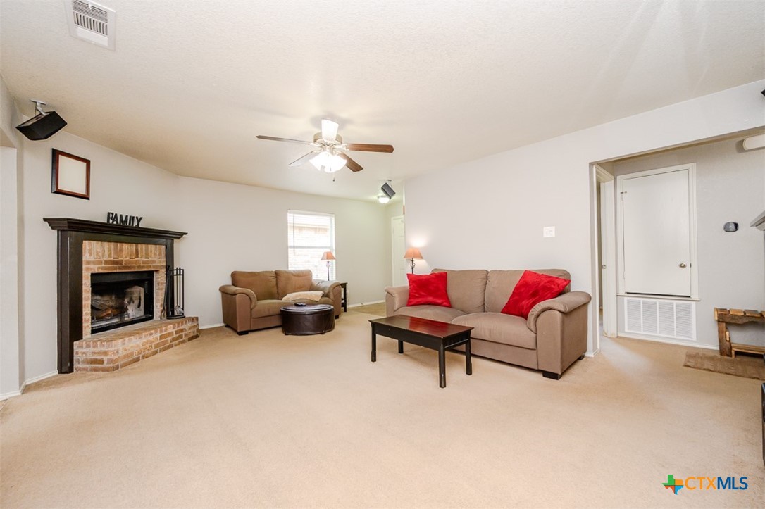 4735 Stonehaven Drive Temple, TX 76502 - Photo 4 of 24