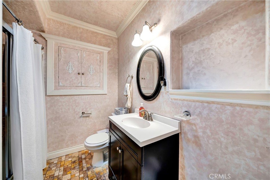 6933 Etiwanda Avenue Reseda, CA 91335 - Photo 25 of 34