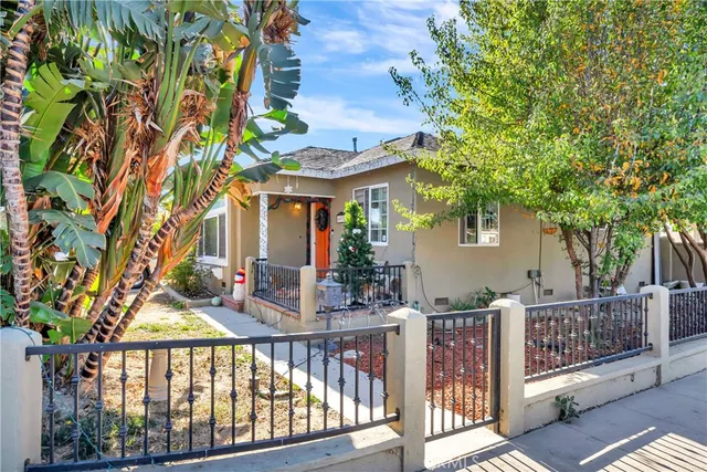 $1,100,000 | 6933 Etiwanda Avenue, Reseda, CA 91335