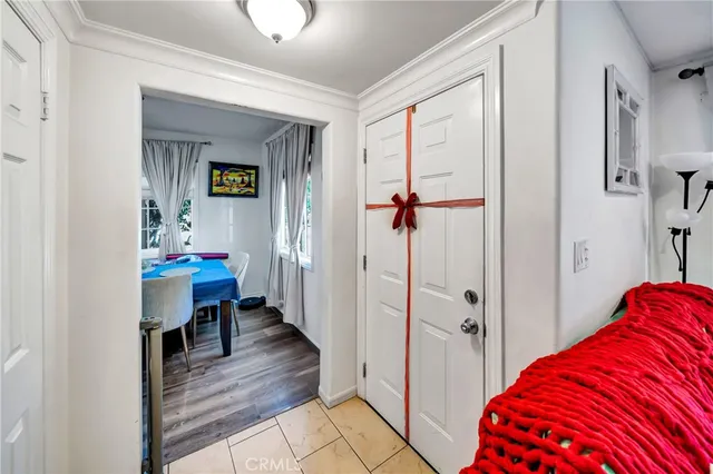 $1,100,000 | 6933 Etiwanda Avenue, Reseda, CA 91335