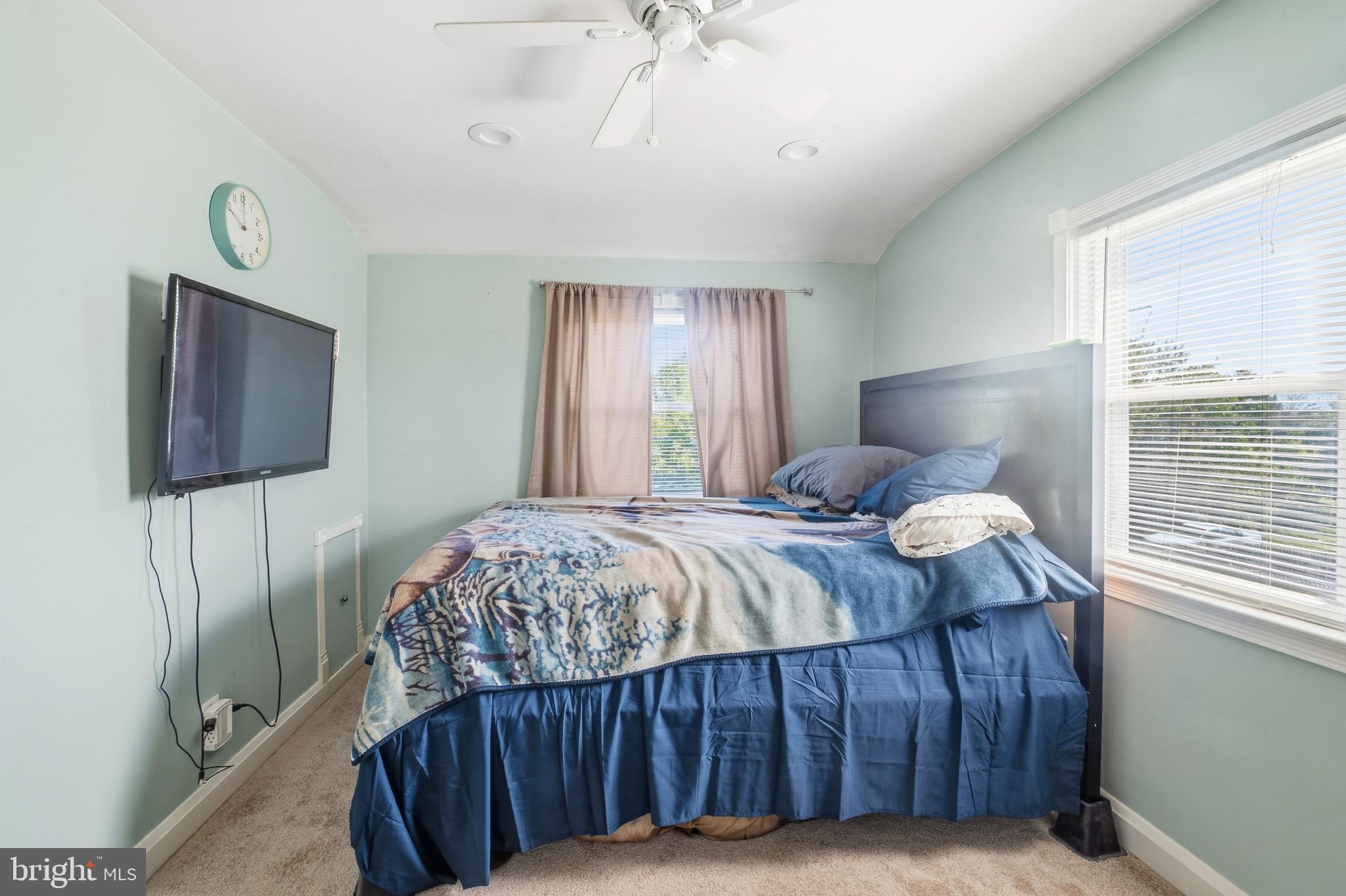 688 Middlesex Road Essex, MD 21221 - Photo 15 of 25
