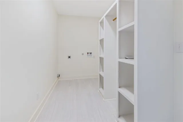 $2,500 | 927 Magdalena Street, Sulphur, LA 70663