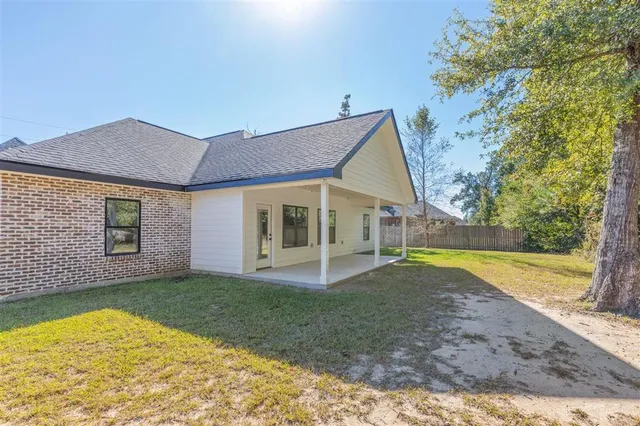 $2,500 | 927 Magdalena Street, Sulphur, LA 70663